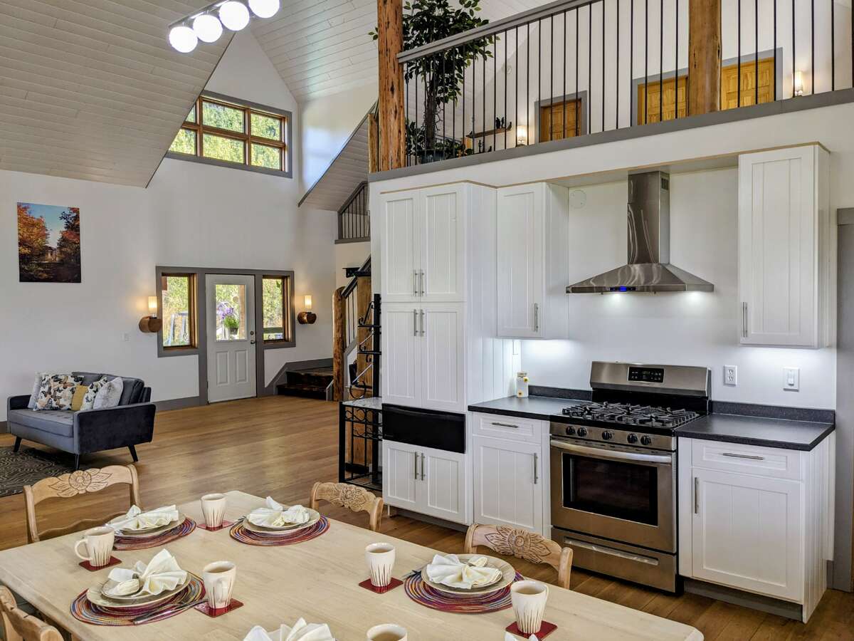 Kitchen/dining area