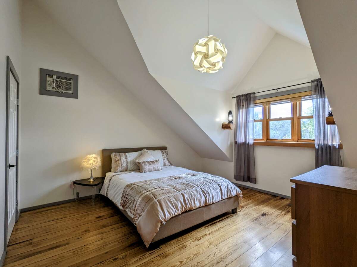 Second floor bedroom 3
