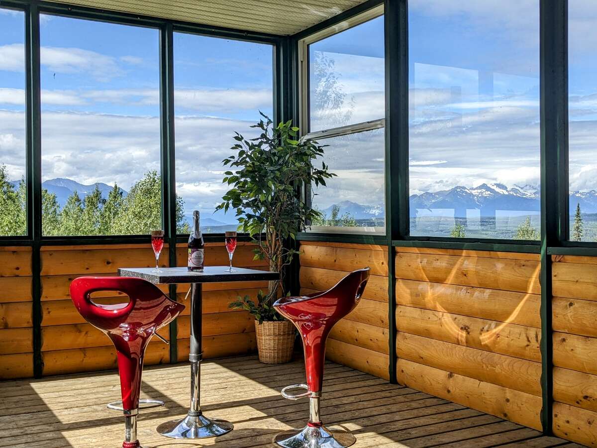 Outdoor kitchen