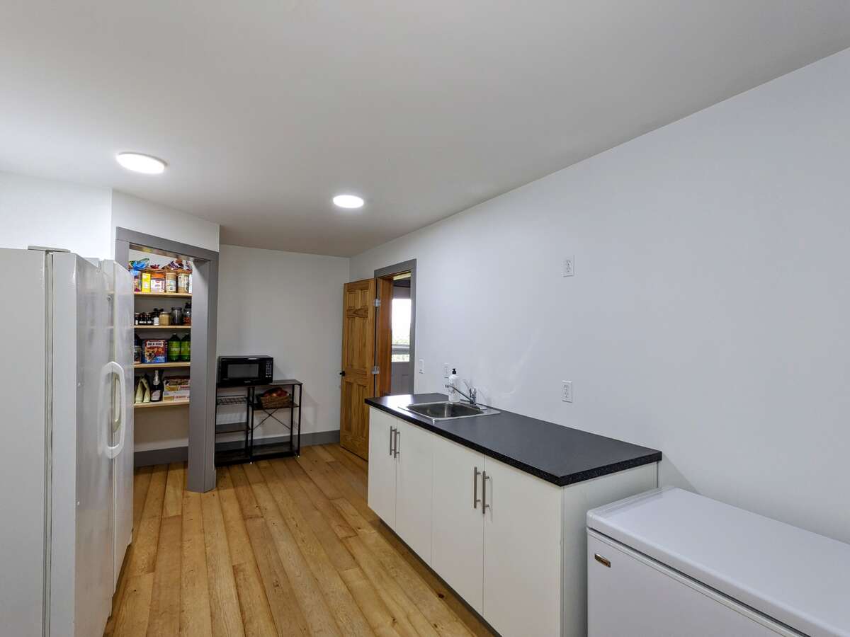 Walk in pantry