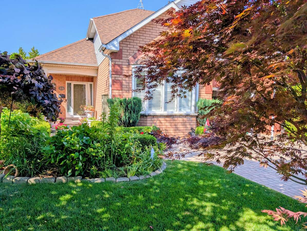front door 44 Morrison Cres., Grimsby