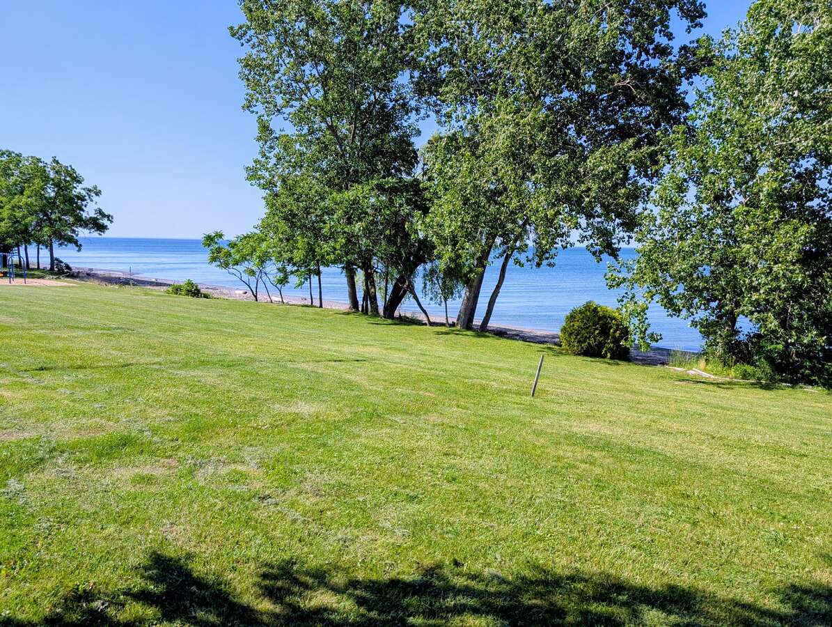 back lawn to beach