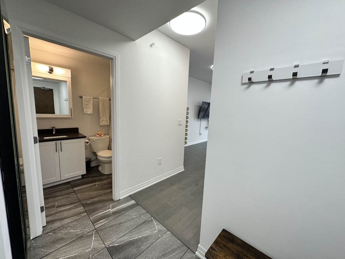 Condo / Apartment For Sale in Ottawa, ON - 2 bed, 1 bath