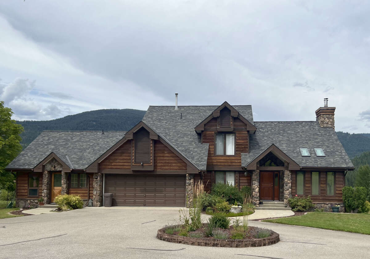Waterfront Property For Sale Shoreacres, BC