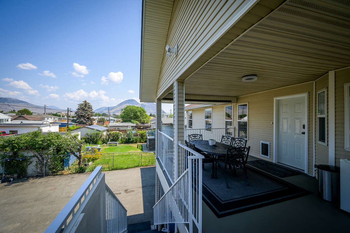Upper Rear Deck