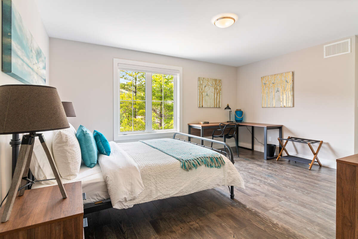 2nd Floor Large bedroom with desk in corner