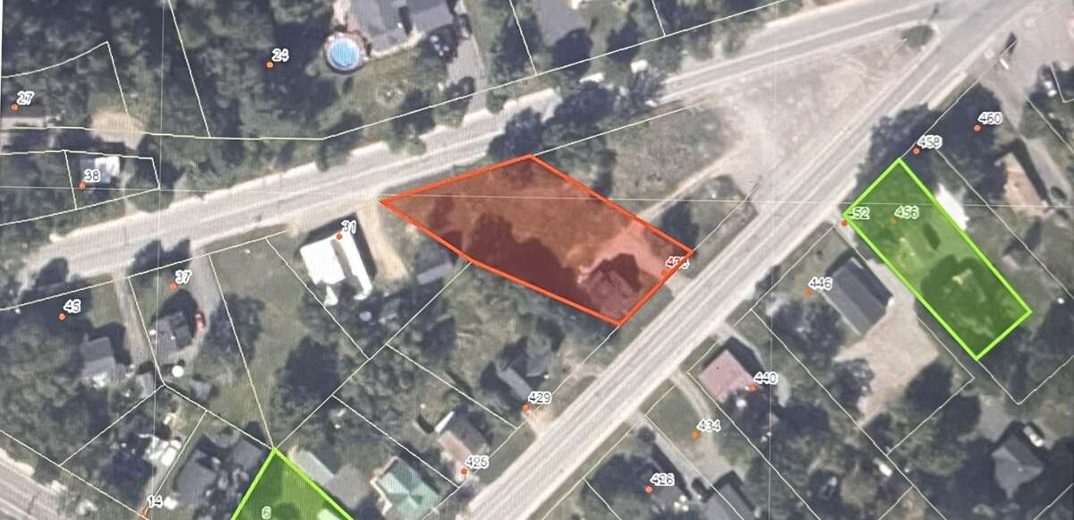 DOUBLE SIZED LOT, 3BDRMS, 2 Bath, RENOVATED