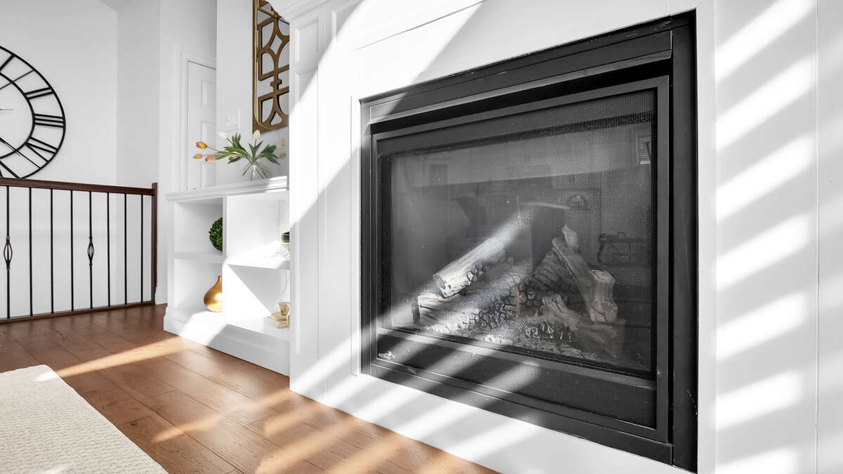 Gas fireplace on a cool morning is perfection!!