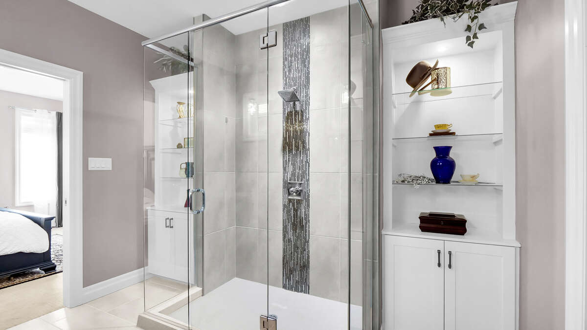 Spa like ensuite will not disappoint!