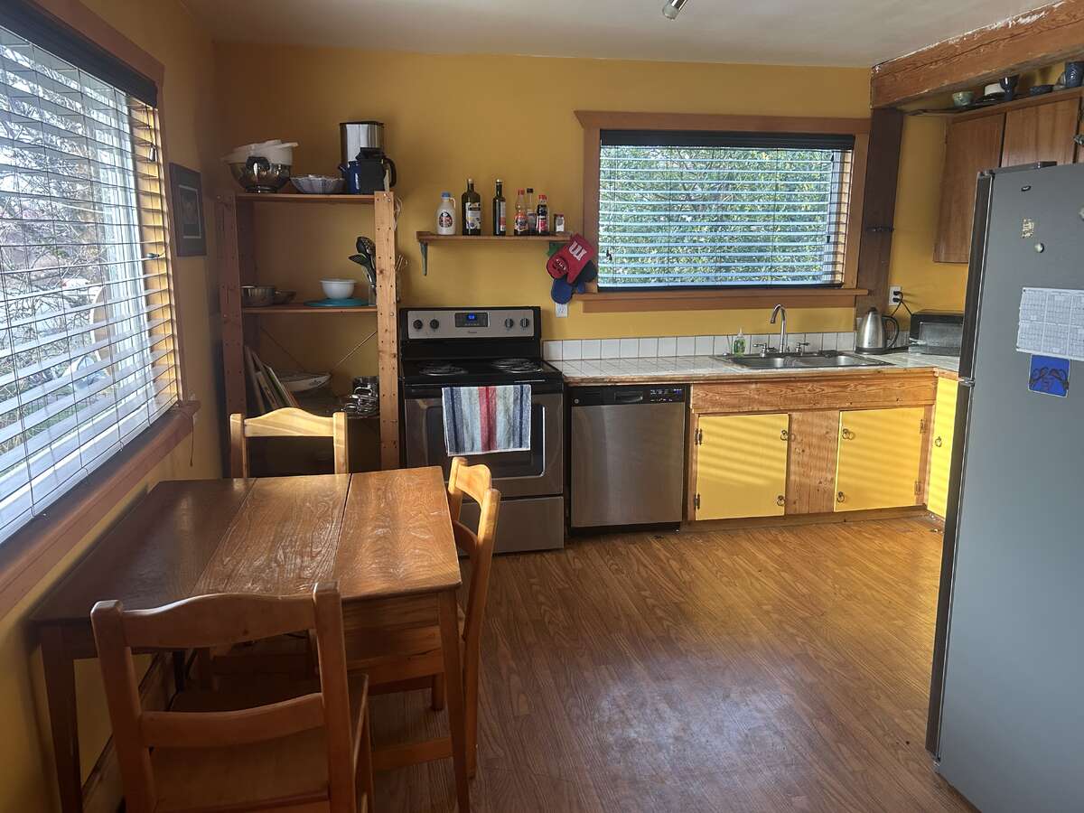 Kitchen - All appliances are included