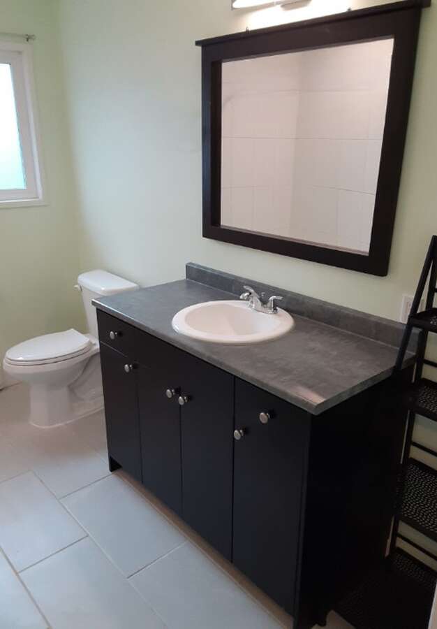 Main/Family Bathroom