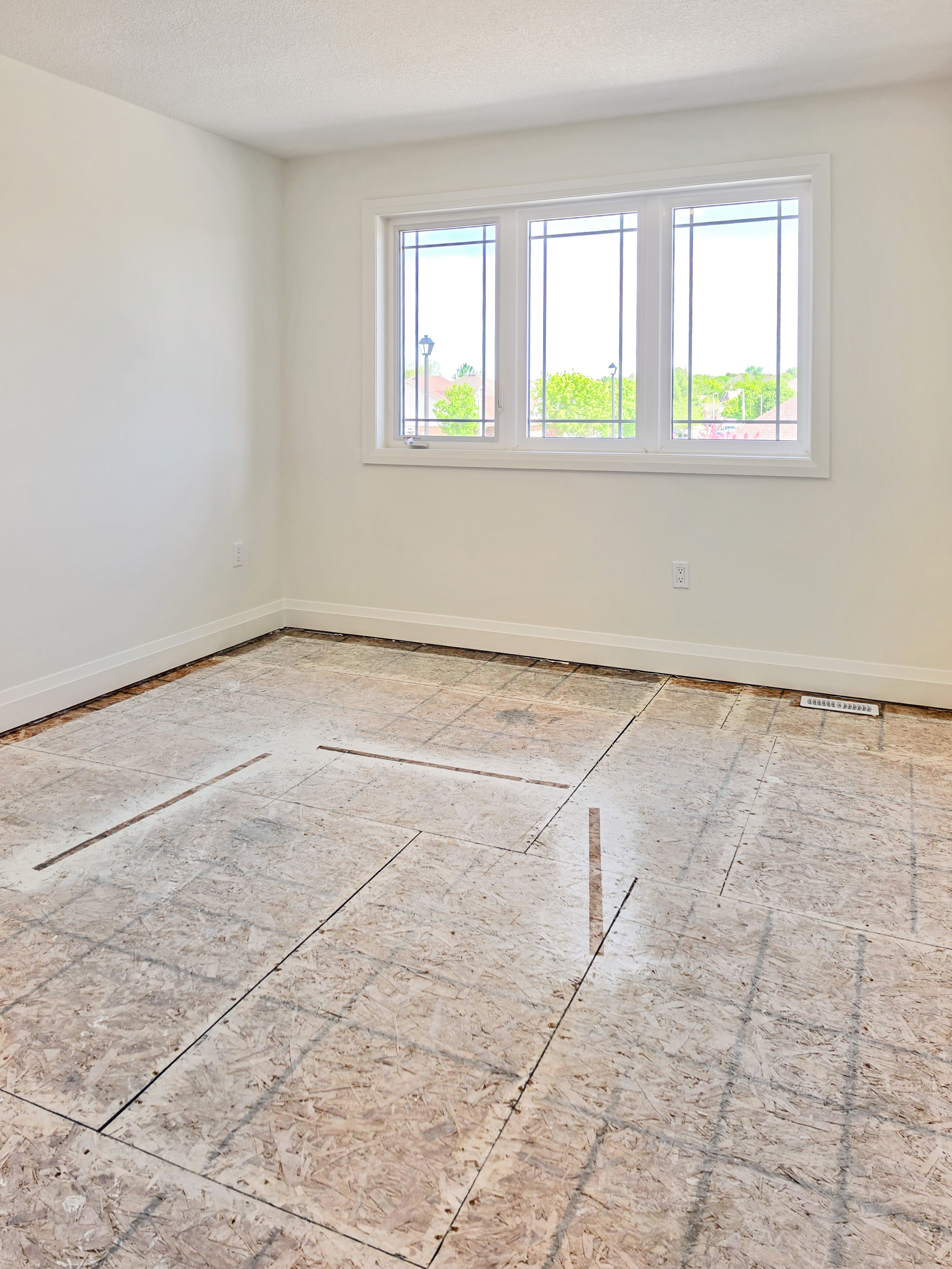 Stunning Upgraded 2,025 Square foot,Condo-Townhome