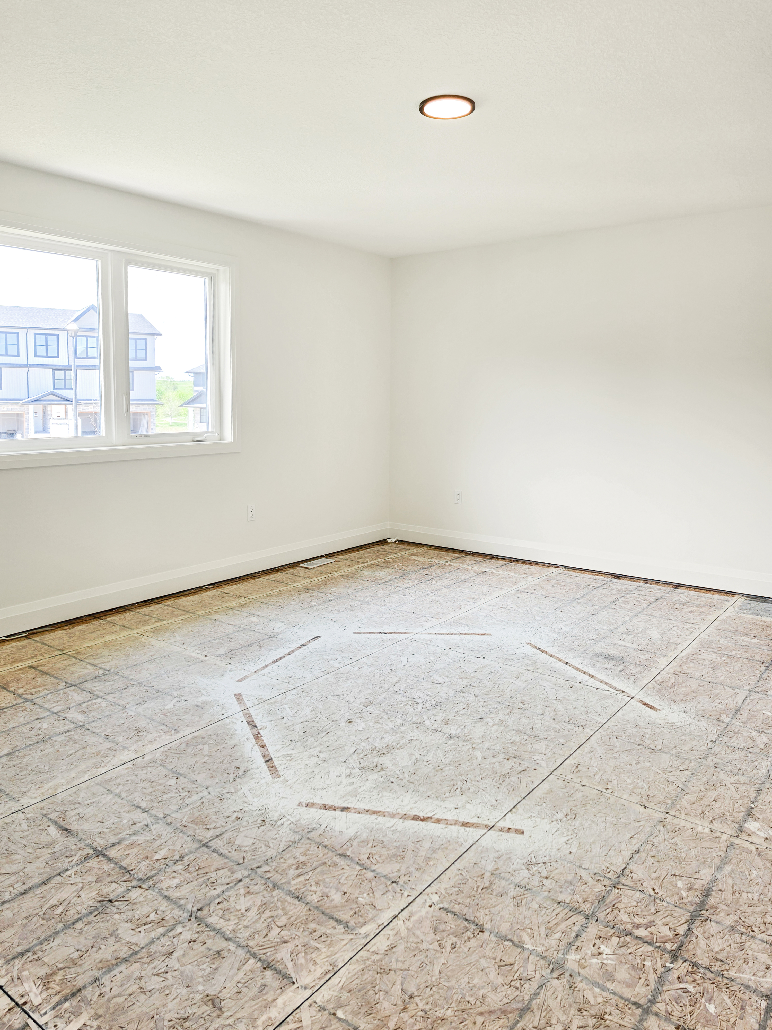 Stunning Upgraded 2,025 Square foot,Condo-Townhome