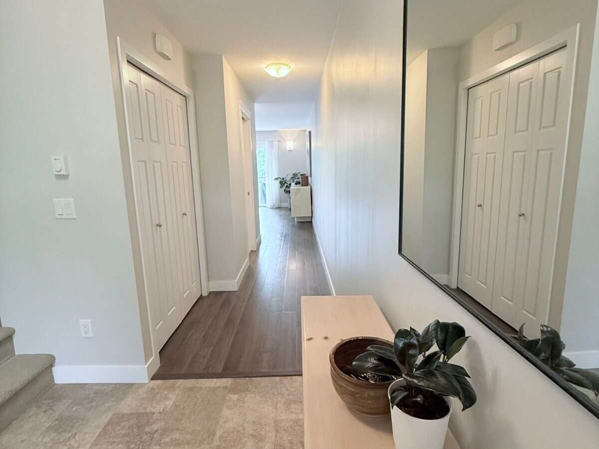 Spacious 3-level townhome with mountain views