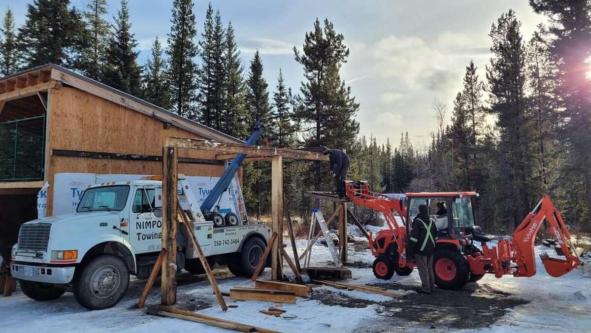 emergency shed for fire hydrant forestry cart plus 400 feet of fire hoses