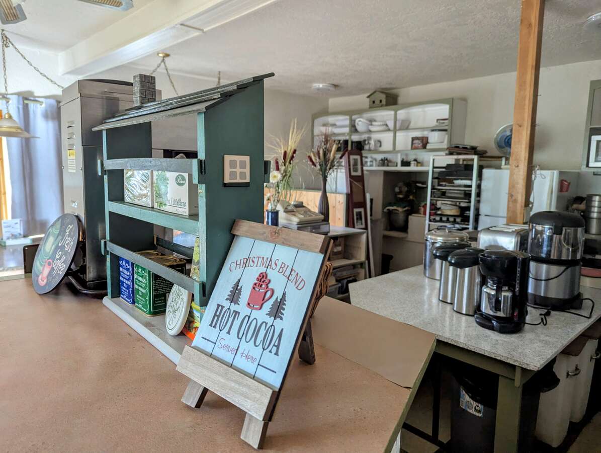 General Commerical: Hwy 20 frontage Bakery and Cafe