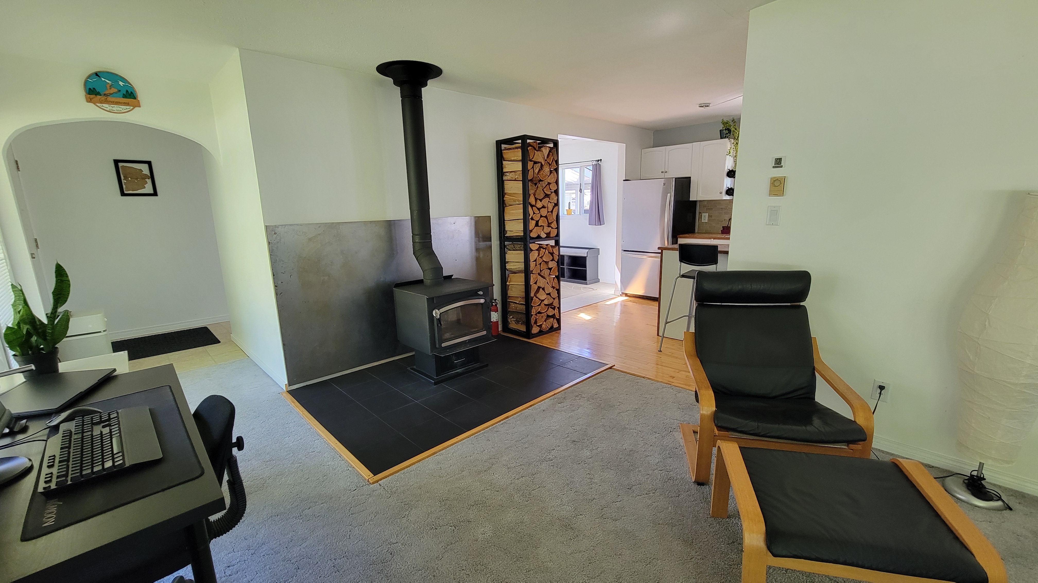 Bright 3 bedroom family home in Sicamous