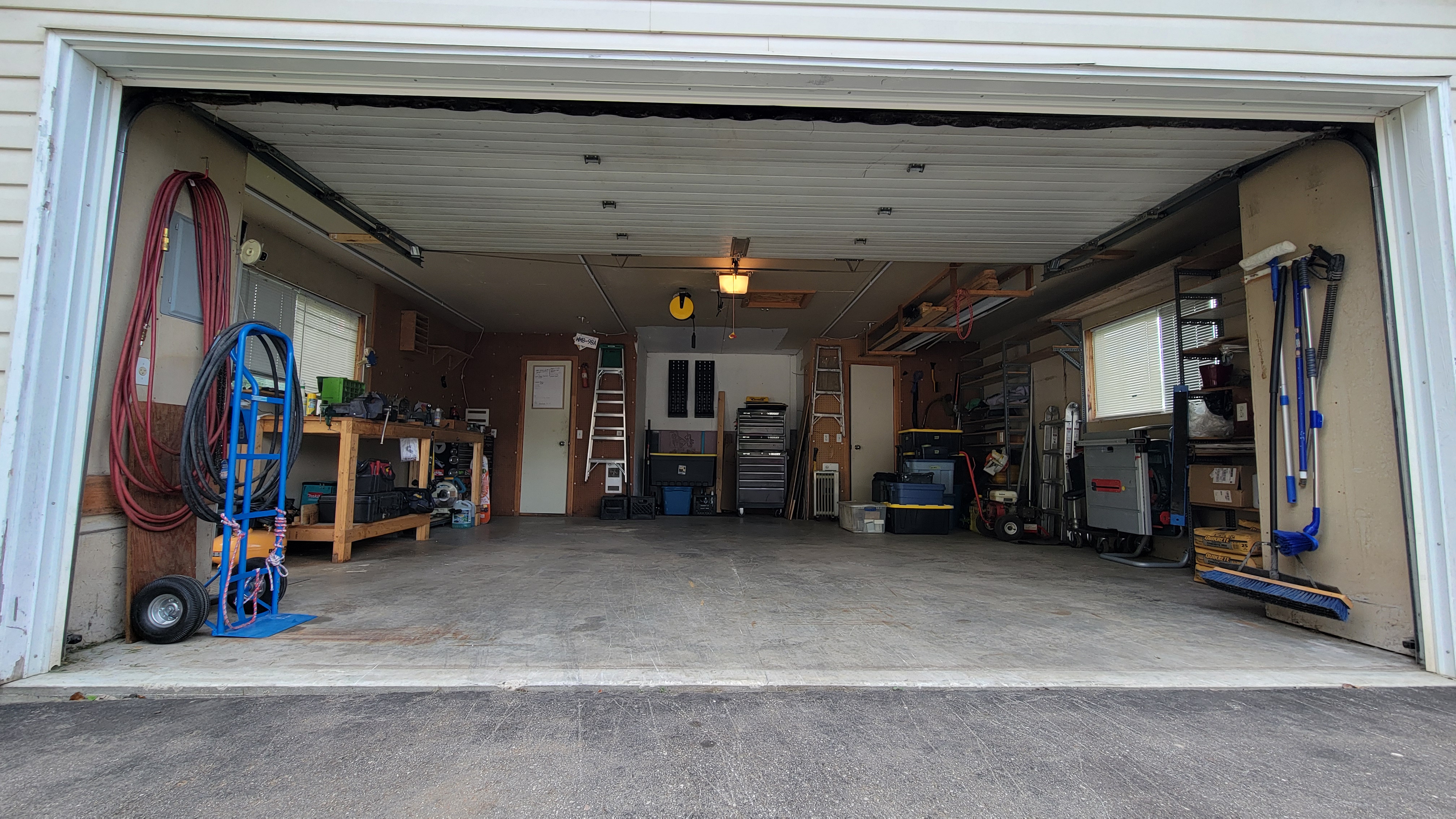 Bright 3 bedroom family home in Sicamous