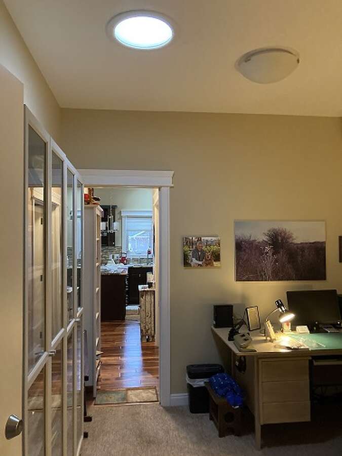 direct eggress from kitchen to garage