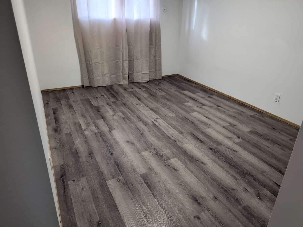 Living/slipping area in studio suite
