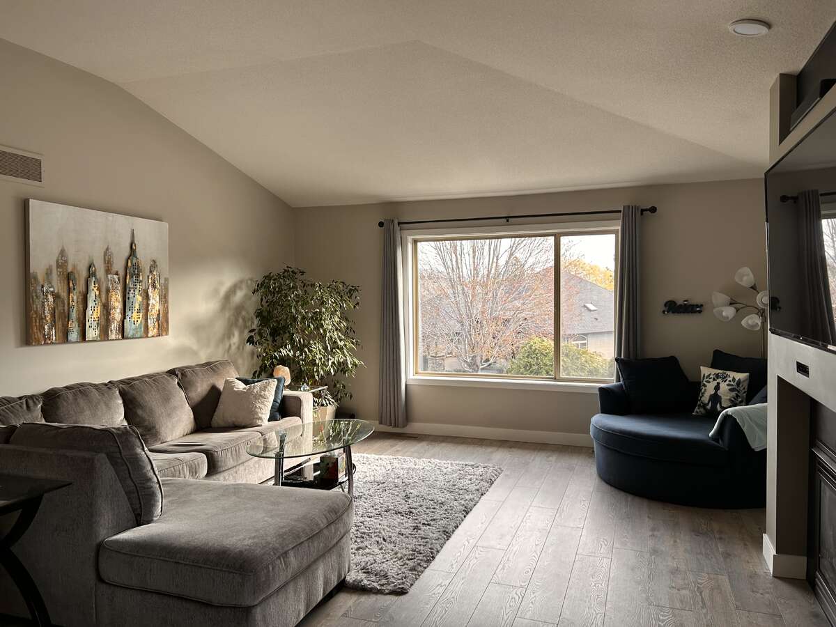 2906 Bentley Road, West Kelowna, BC V4T 3B3
