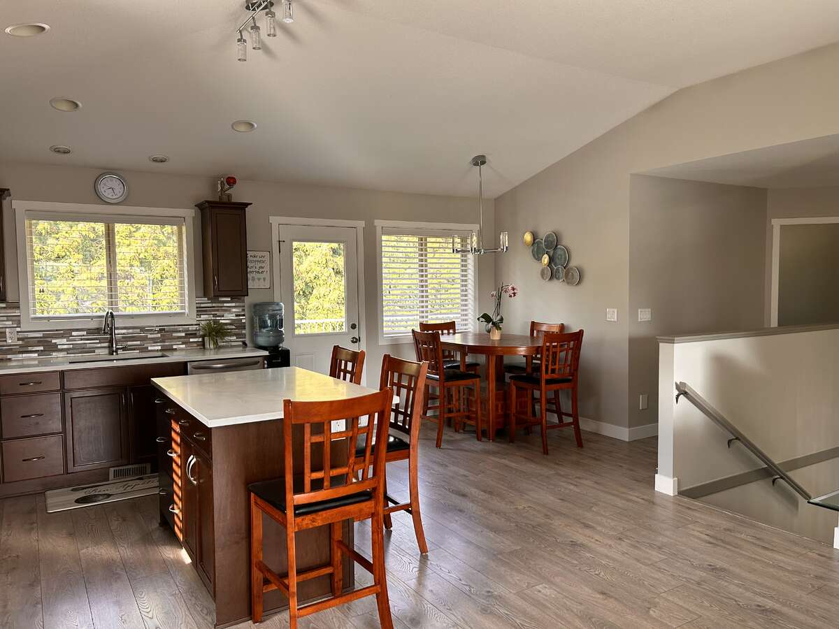 2906 Bentley Road, West Kelowna, BC V4T 3B3