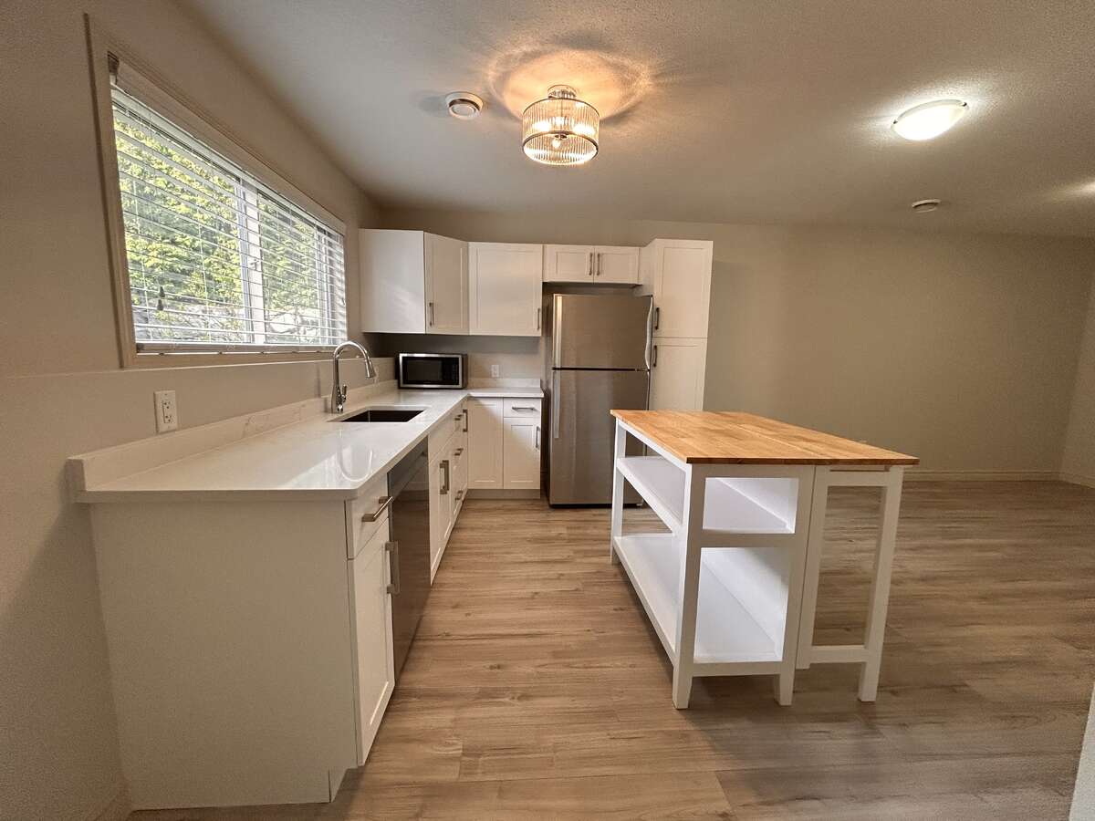 2906 Bentley Road, West Kelowna, BC V4T 3B3