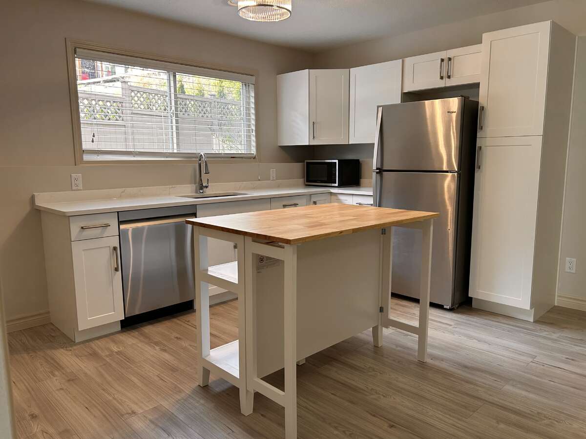 2906 Bentley Road, West Kelowna, BC V4T 3B3