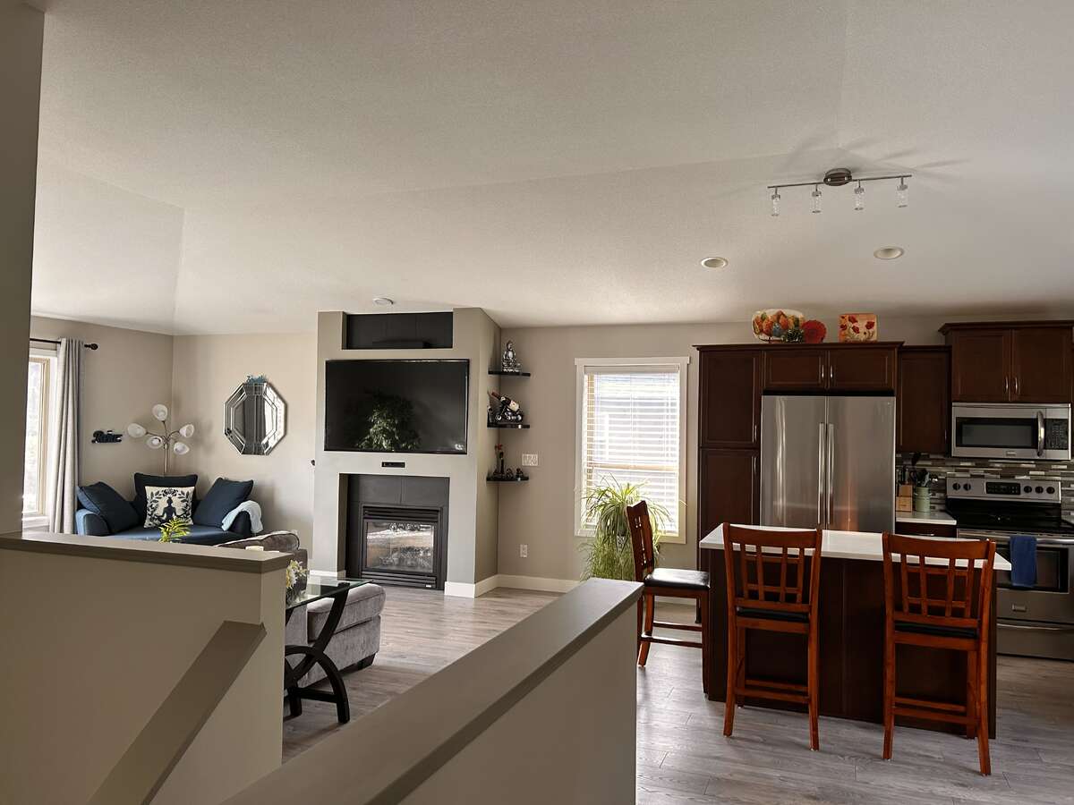 2906 Bentley Road, West Kelowna, BC V4T 3B3