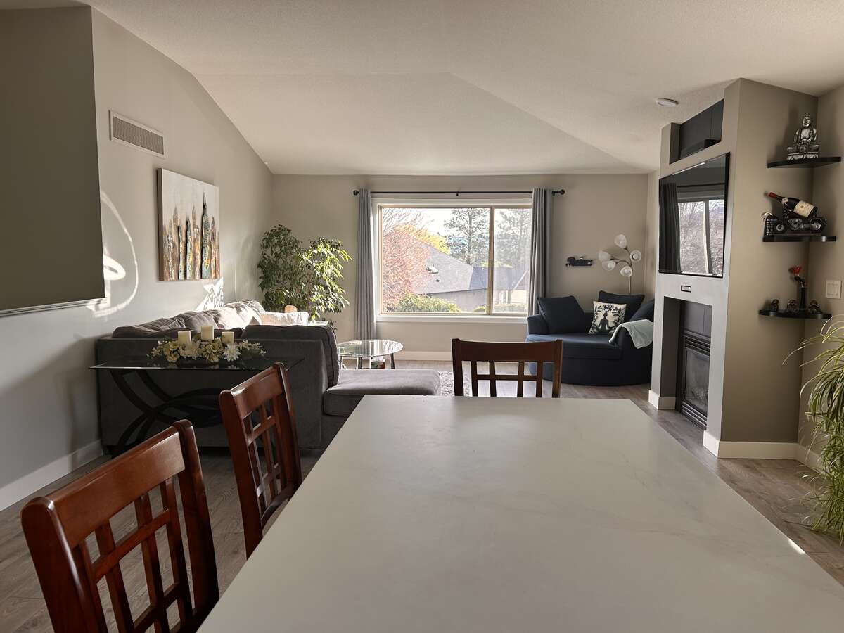 2906 Bentley Road, West Kelowna, BC V4T 3B3