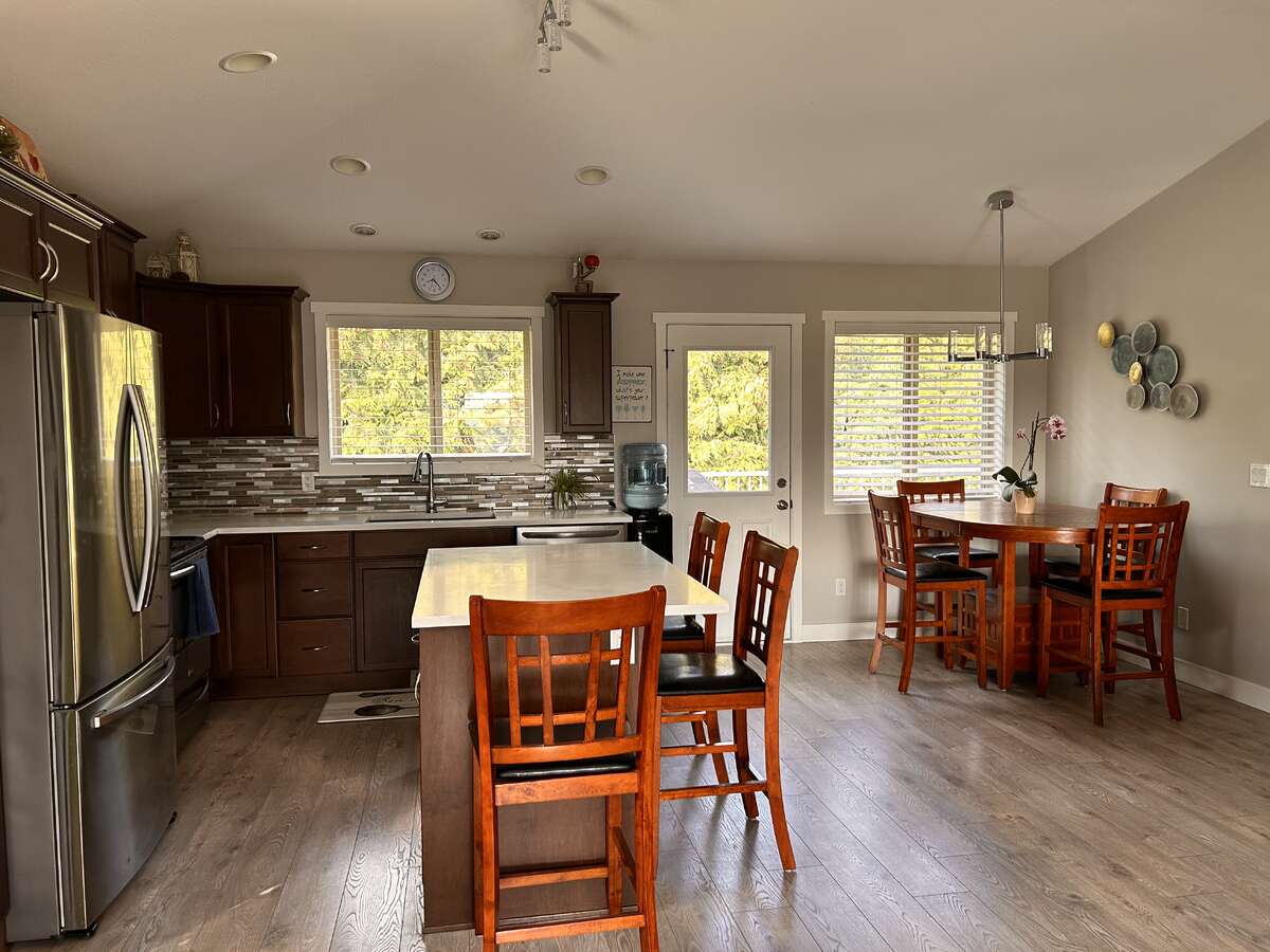 2906 Bentley Road, West Kelowna, BC V4T 3B3