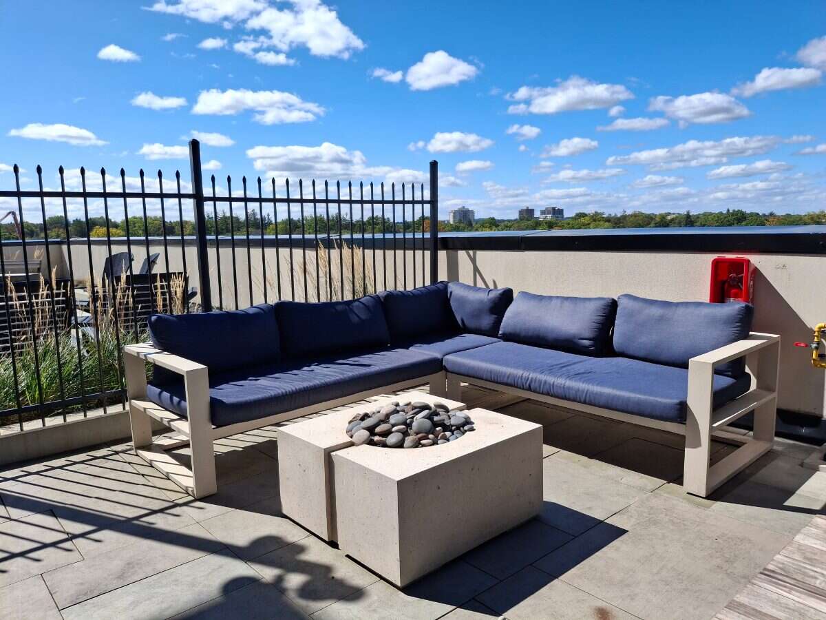 Spacious 1-Bed at Circa 1877 w/ Skyline Views