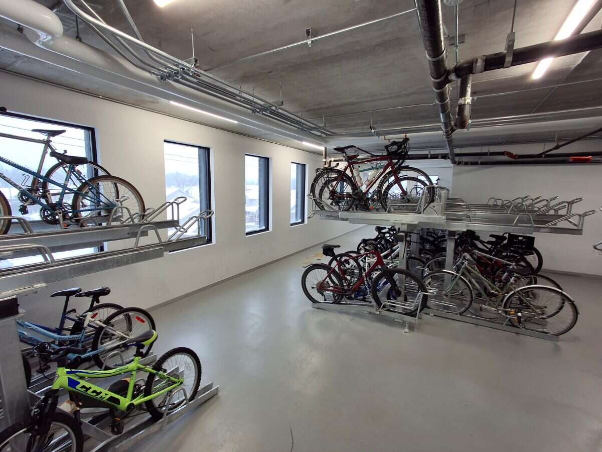 Spacious 1-Bed at Circa 1877 w/ Skyline Views