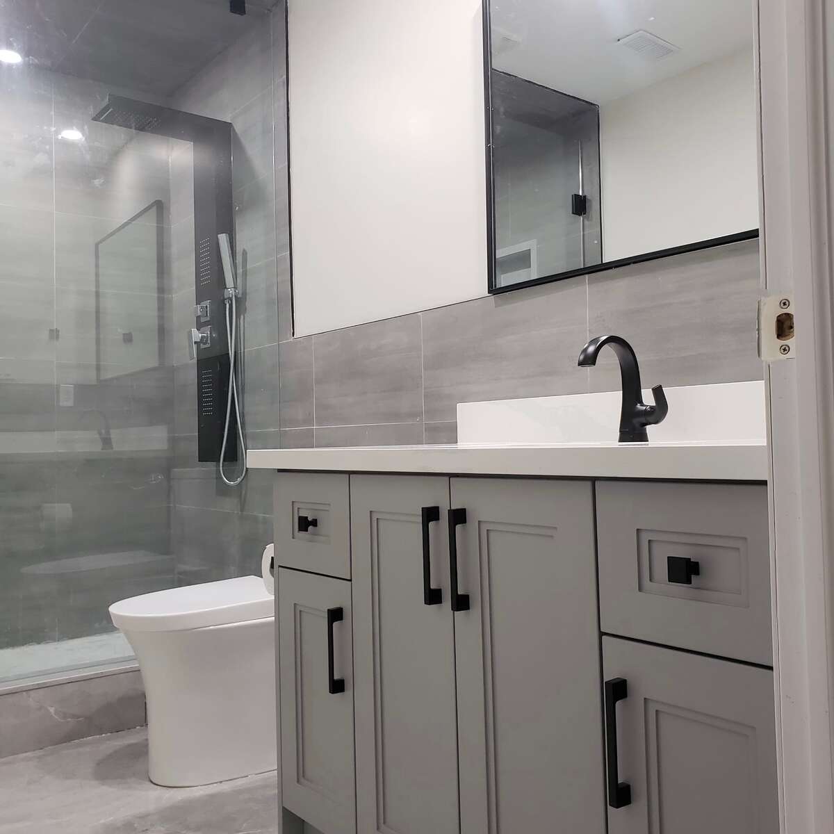 Bungalow Ft. Finished BSMNT | 2-BDRM In-Law Suite
