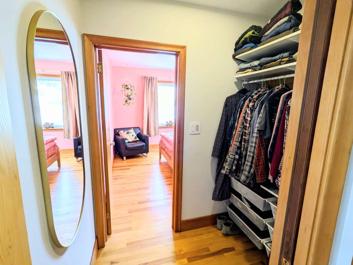 Stylish, fully updated Lunenburg bungalow