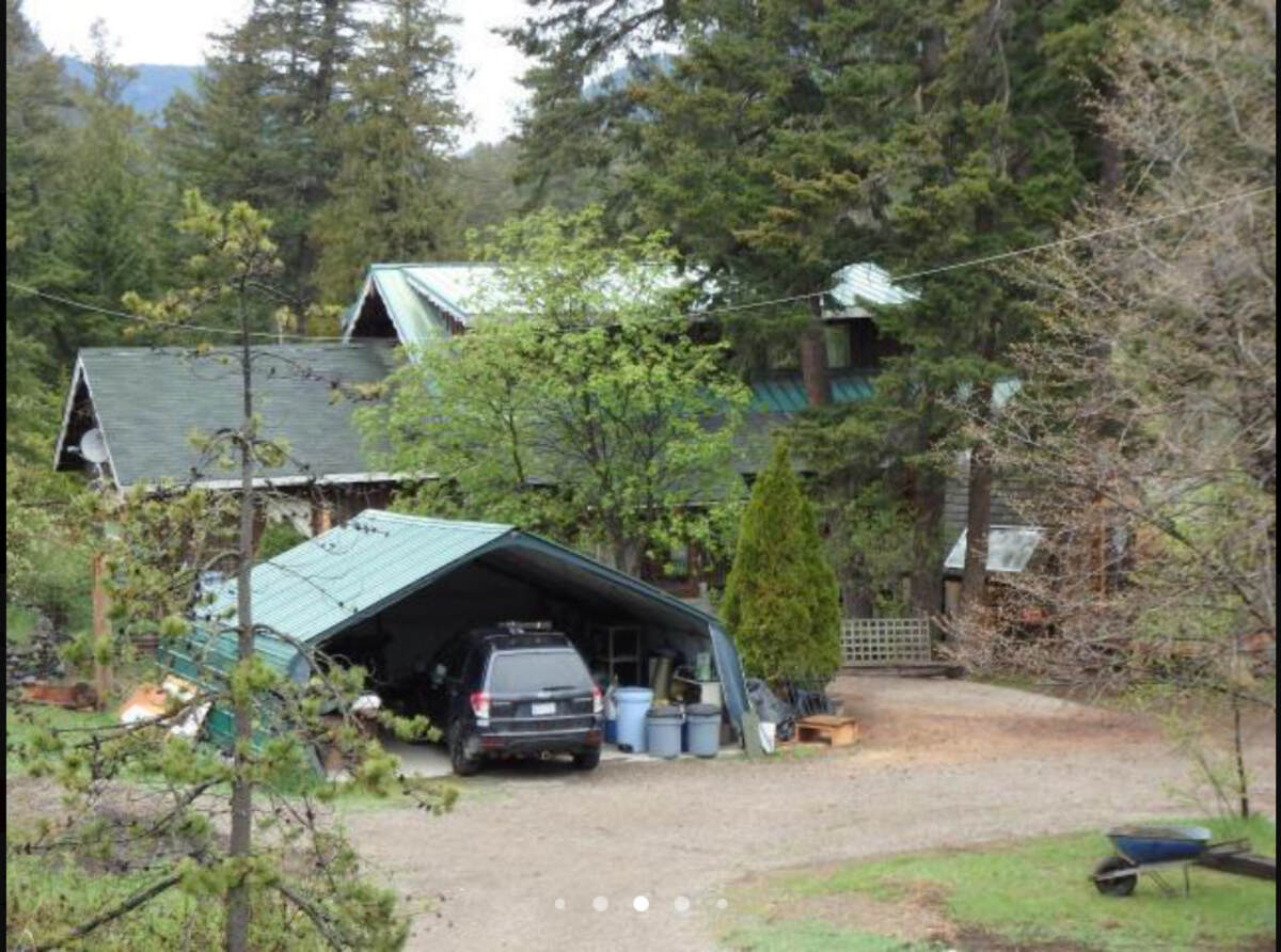 Acreage For Sale in Hedley, BC - 3+1 bed, 3 bath