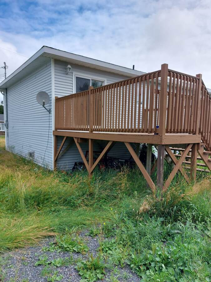House / Bungalow For Sale in Clarenville, NL - 4 bed, 3 bath