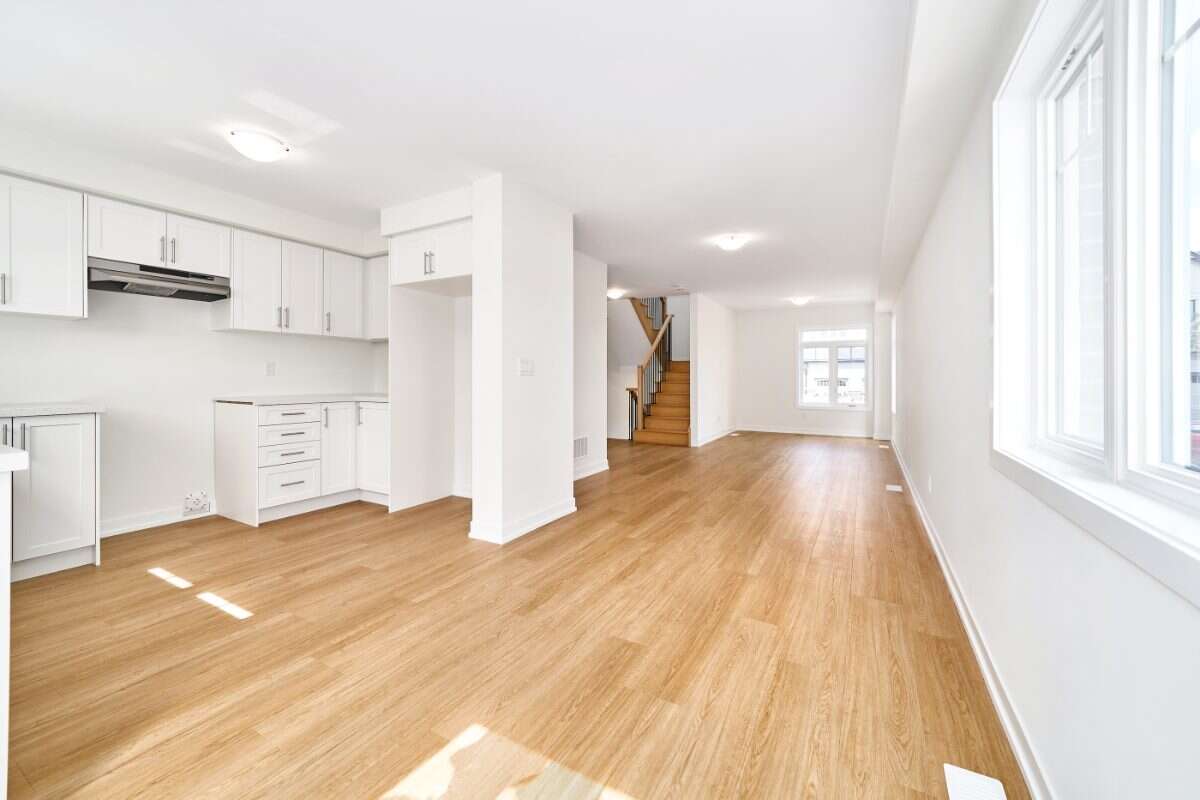 Move-In Ready 3-Bedroom End Unit in Newcastle