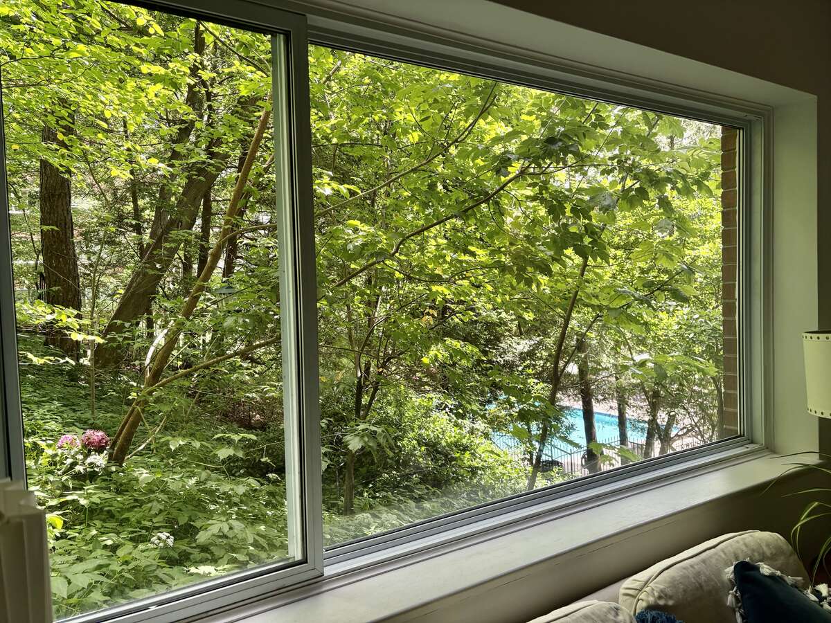 view of courtyard & pool
