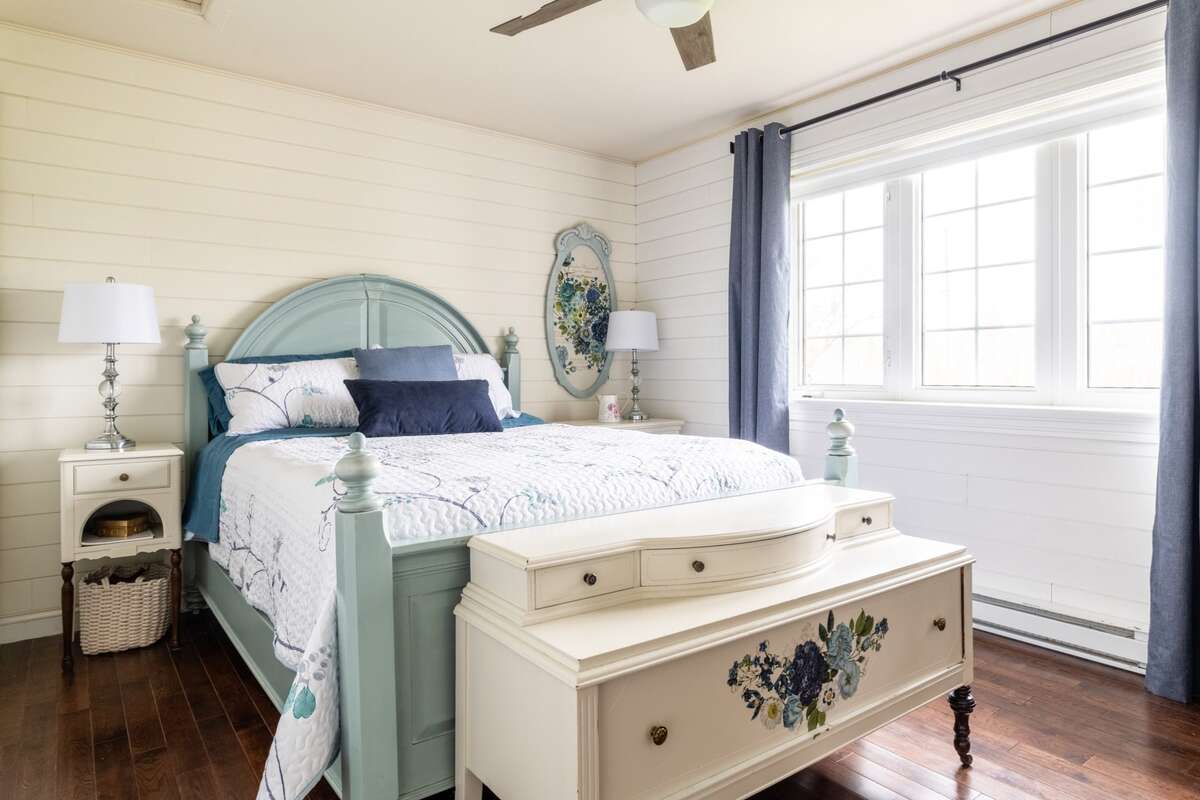 Welcome to your seaside escape!
