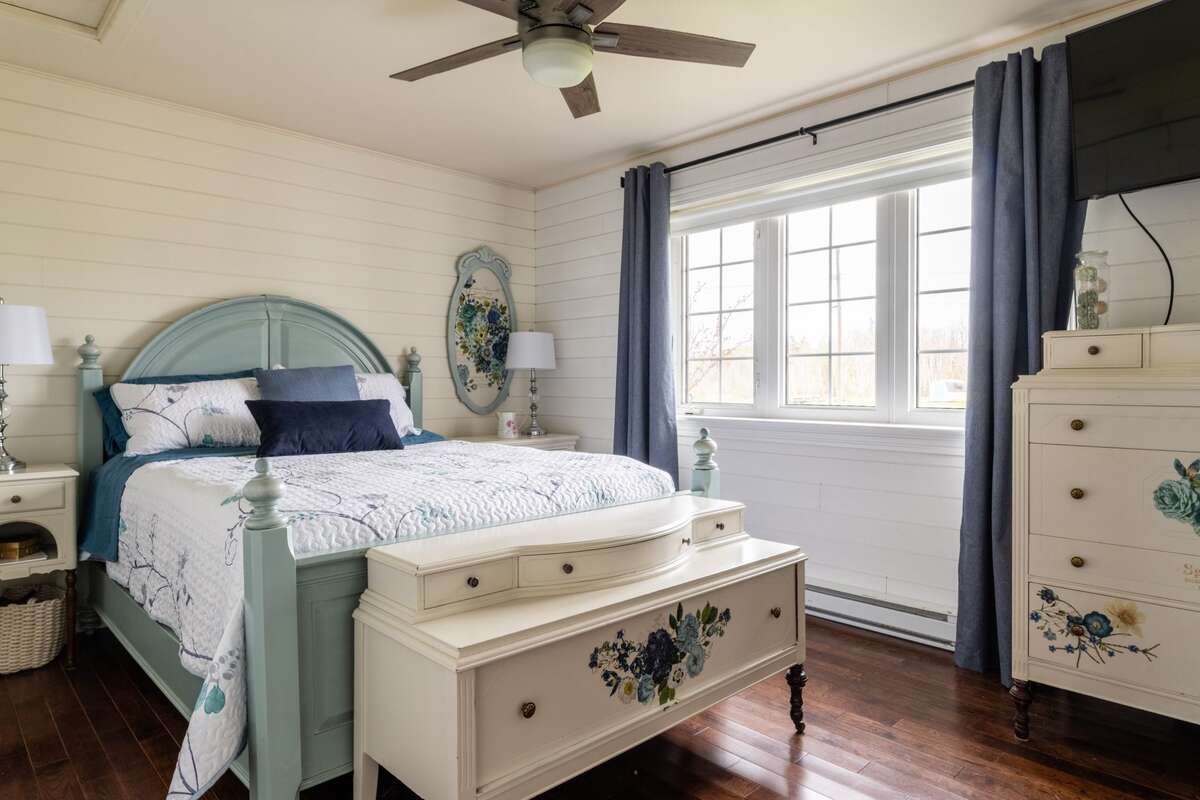 Welcome to your seaside escape!