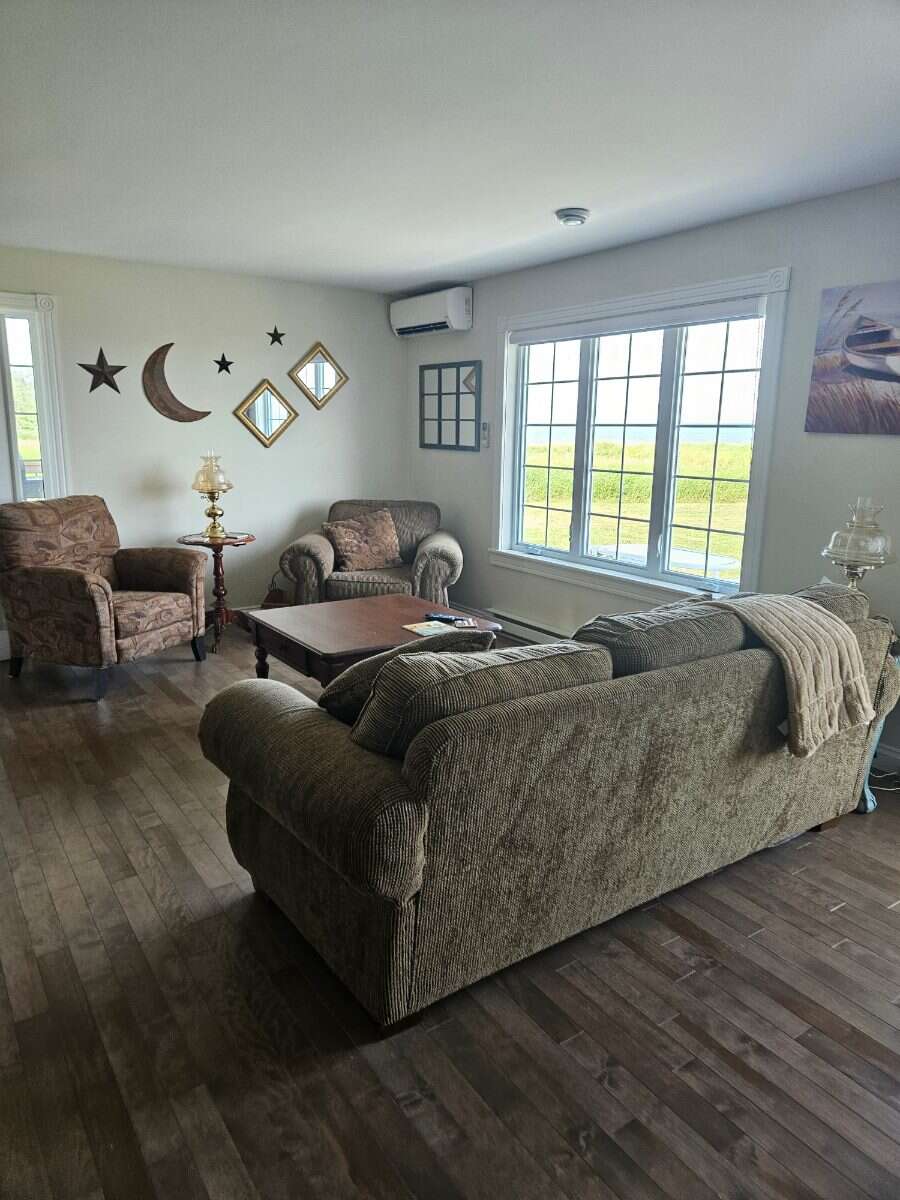 Welcome to your seaside escape!