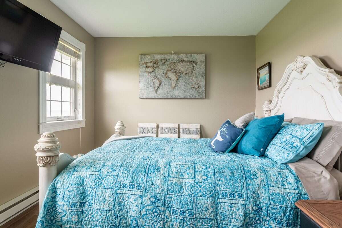 Welcome to your seaside escape!