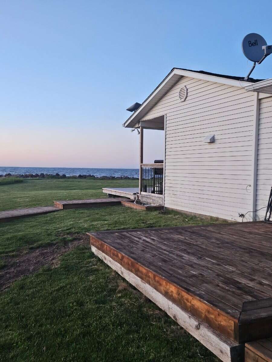 Welcome to your seaside escape!
