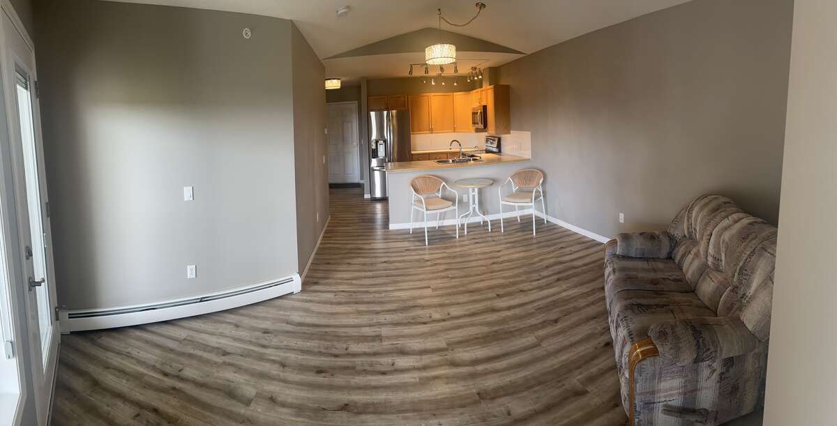Living/dining/kitchen
