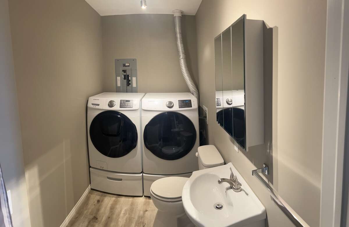 2nd bath & laundry
