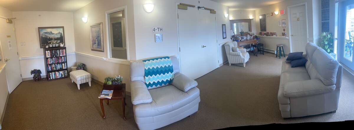 Lounge & Puzzles, 4th floor