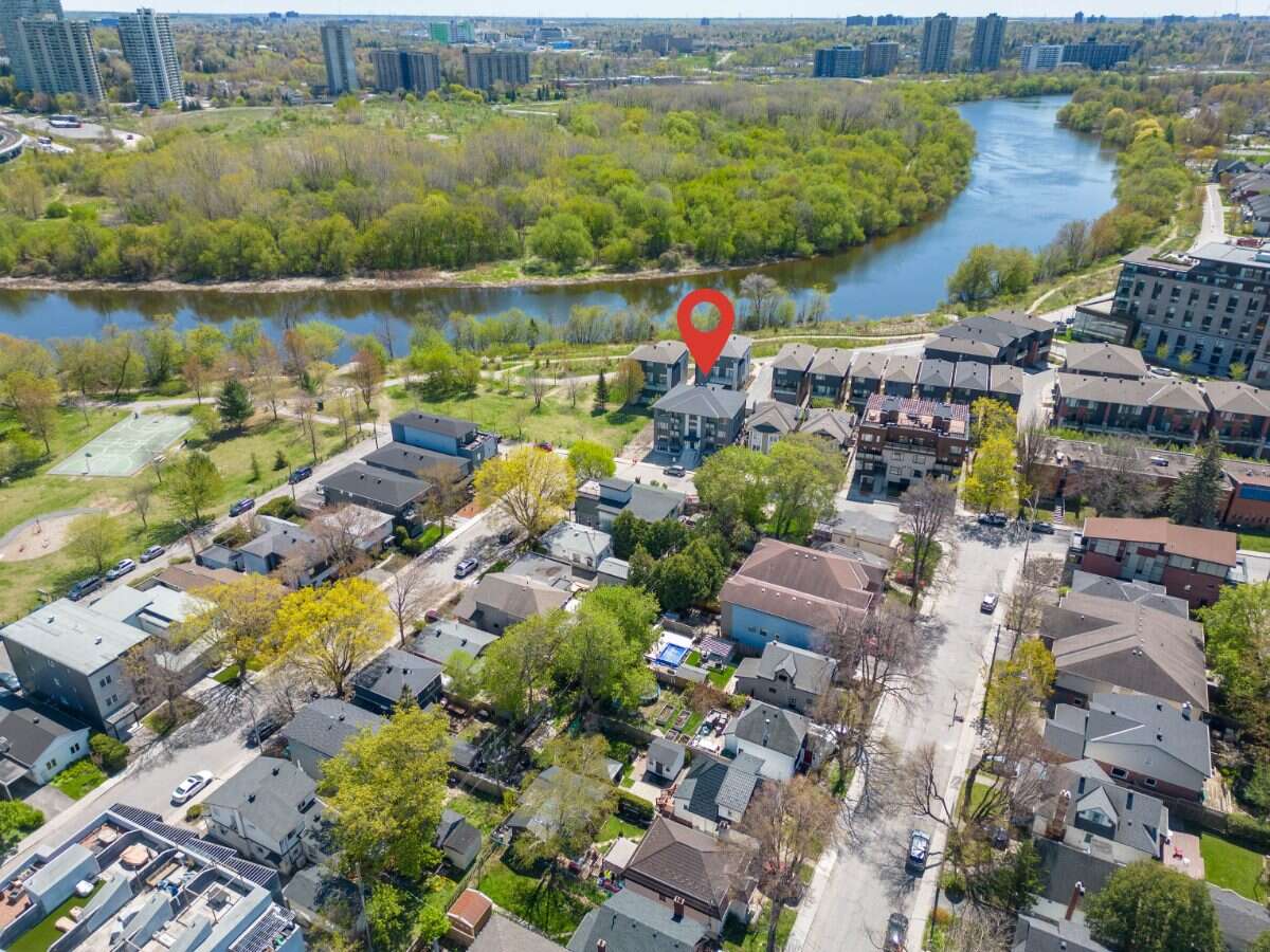 Luxury 2Bdrm+2bath Apartments by Rideau River