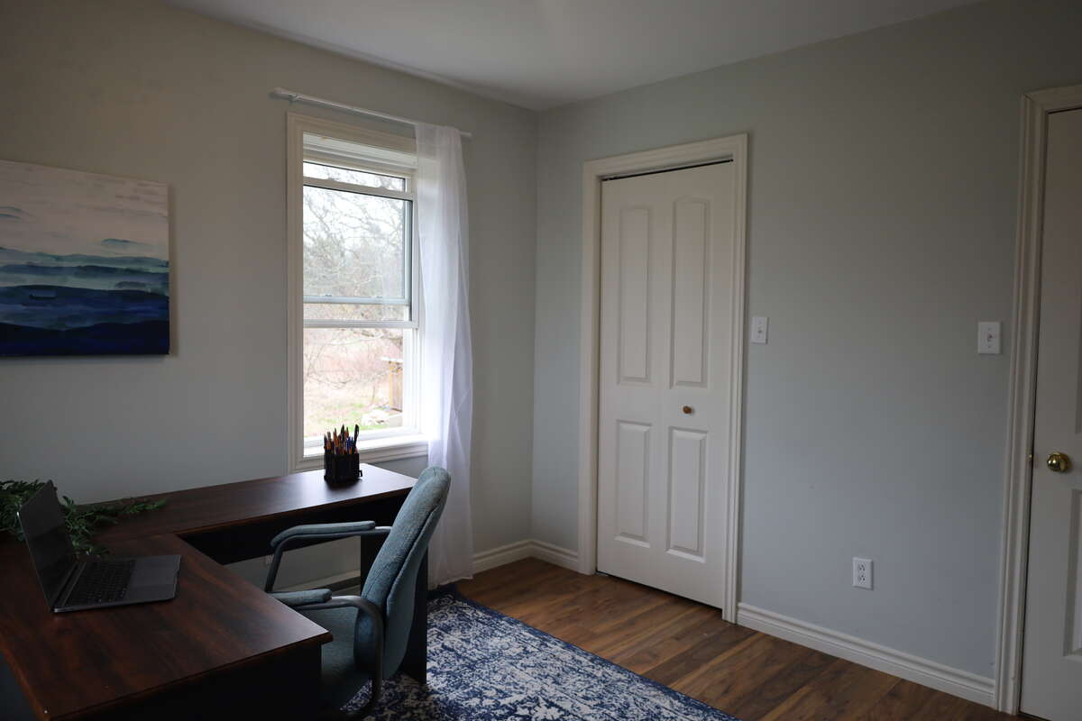 Bedroom 2 / Upper Office