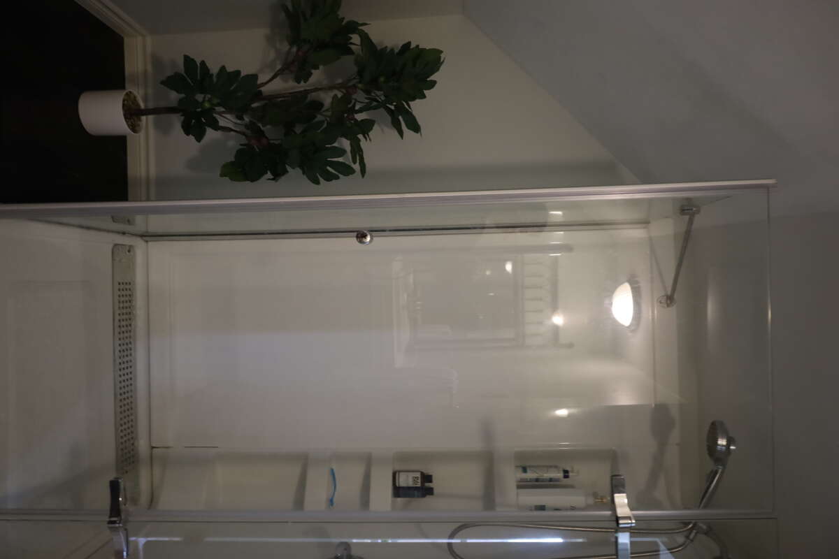 Upper Bathroom
